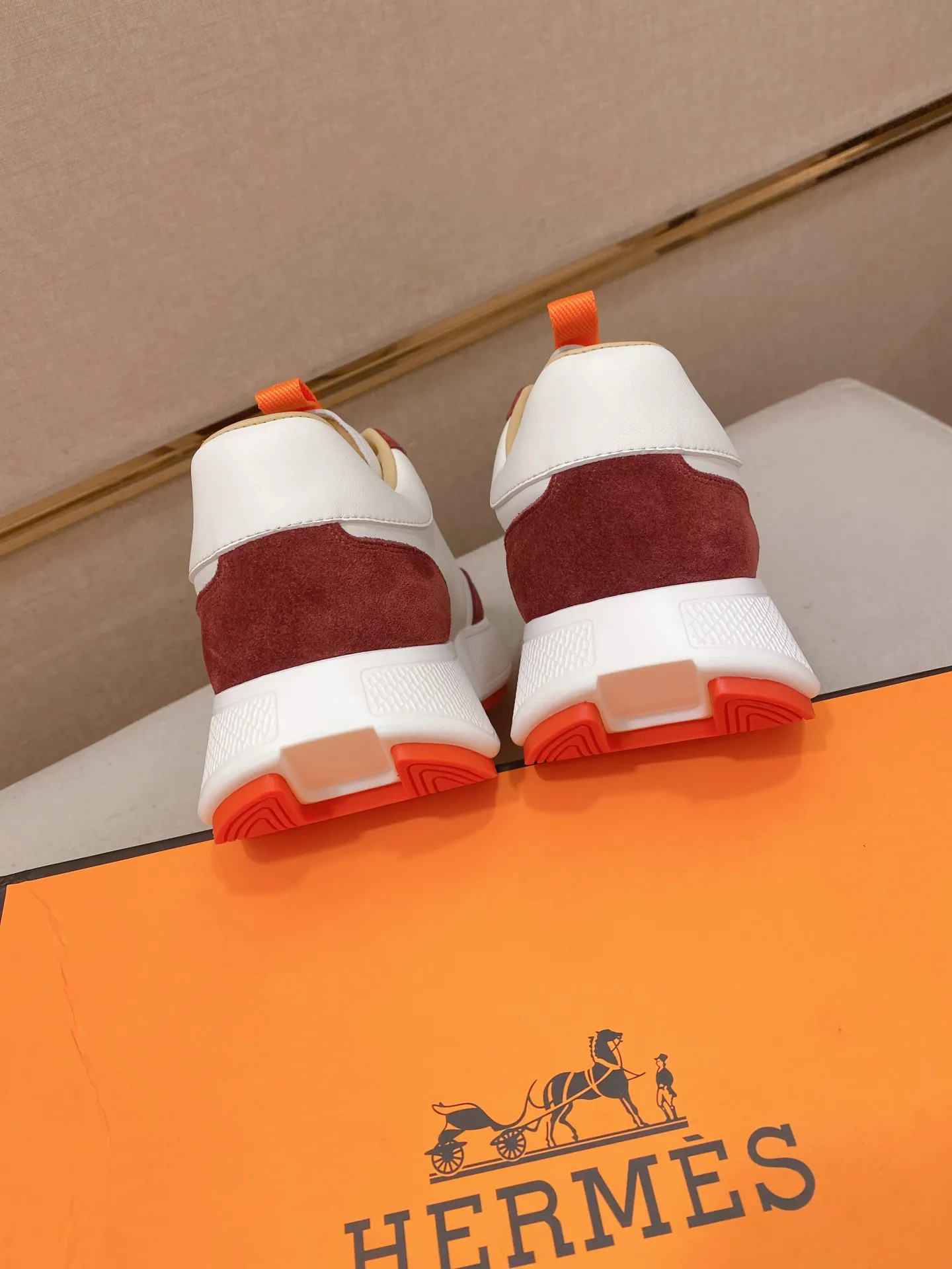 Men's clothing and shoes💰: 480💰《HERMES》【Classic original order·Version】Hermès; top 🔝purchasing agent🔍🔍men's latest 🇺🇸 counter sales simultaneously, imported from Italy original ▲▲cowhide ▲▲ (high-end, nobility, class) ) Exquisite workmanship (Italian 🇮🇹 imported water-dyed 🐂 cowhide lining) sole: original sole provided by the original factory, ⚠️exclusive double-layer activity·TPR·rubber·combined molded outsole; super comfortable·wear-resistant·non-slip·environmental protection The real thing is more beautiful if you take the real thing (high quality, follow the order). You can enter and exit the counter at will * Number of yards: 38-44 (45 can be customized and cannot be returned or exchanged)